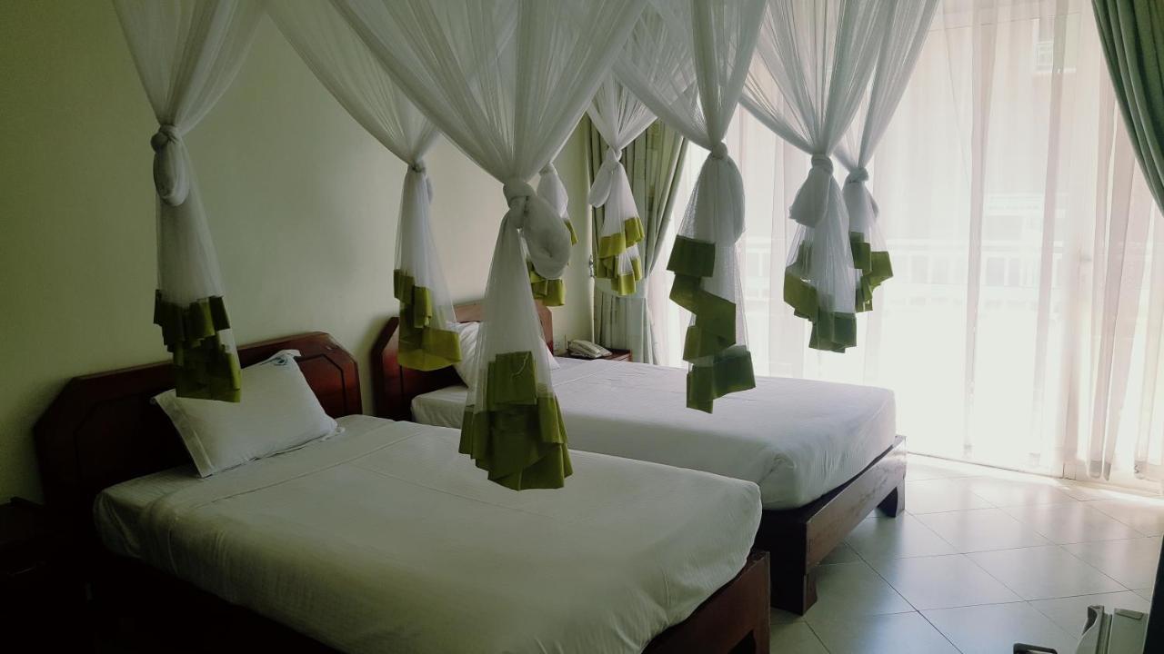 Ridar Hotel Seeta Luaran gambar
